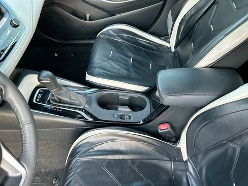 Used 2024 Toyota Corolla SE FWD image 28
