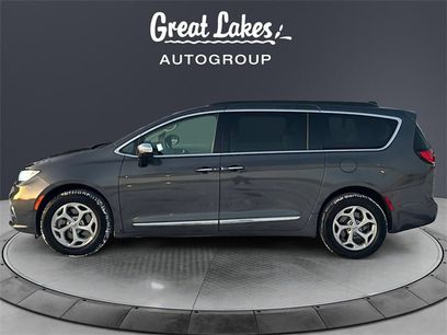 Used 2023 Chrysler Pacifica Limited