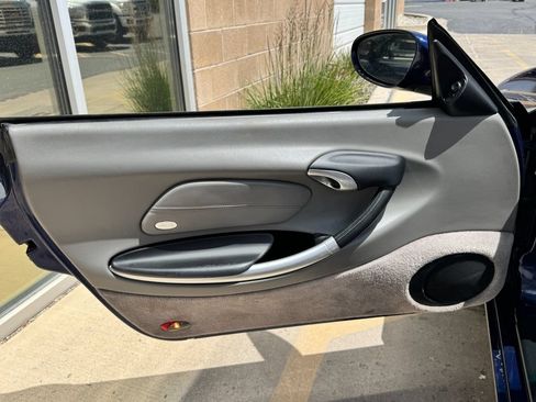 Used 2002 Porsche Boxster S RWD image 17
