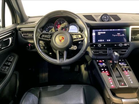 Used 2023 Porsche Macan Turbo image 13