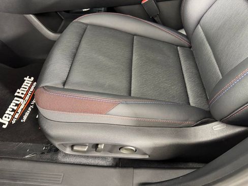 Used 2026 Chevrolet Equinox RS w/ Convenience Package III FWD image 11
