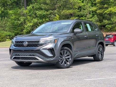 Used 2023 Volkswagen Taos S w/ Driver Assistance Package image 4