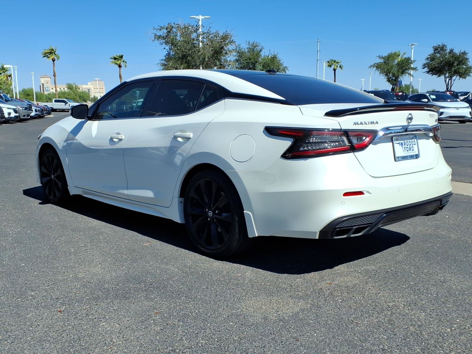 Used 2020 Nissan Maxima SR FWD image 4