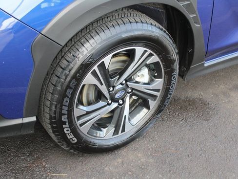 Used 2024 Subaru Crosstrek 2.0i Premium w/ Crosstrek Mirror Package image 12