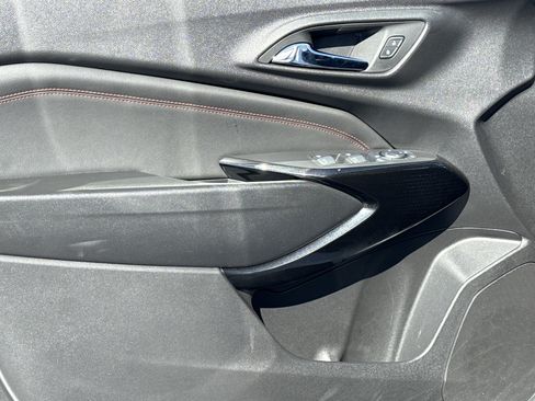 Certified 2024 Chevrolet Trax RS w/ Sunroof Package image 14