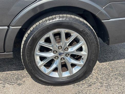 Used 2017 Ford Expedition Limited w/ Equipment Group 301A image 11