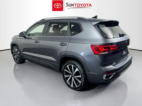 Used 2024 Volkswagen Taos SE FWD image 6