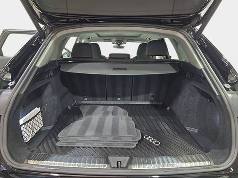 Used 2025 Audi Q5 Premium Plus w/ Premium Plus AWD/4WD image 14