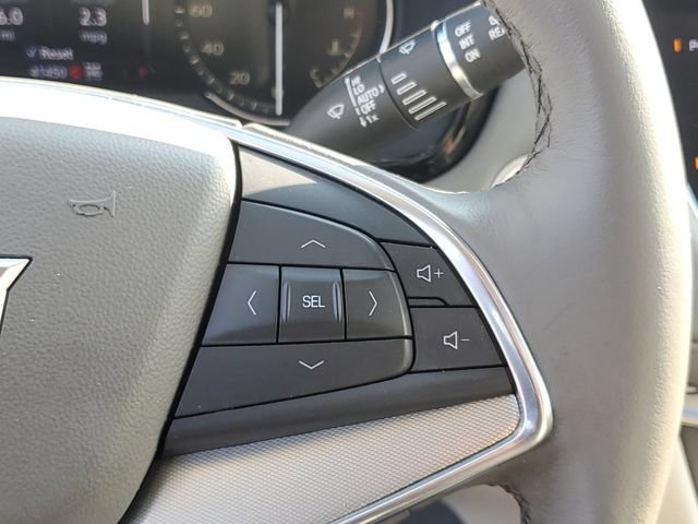 Certified 2020 Cadillac XT5 Premium Luxury w/ LPO, Floor Liner Package AWD/4WD image 22