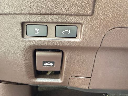 Used 2020 Lexus ES 300h w/ Premium Package FWD image 42