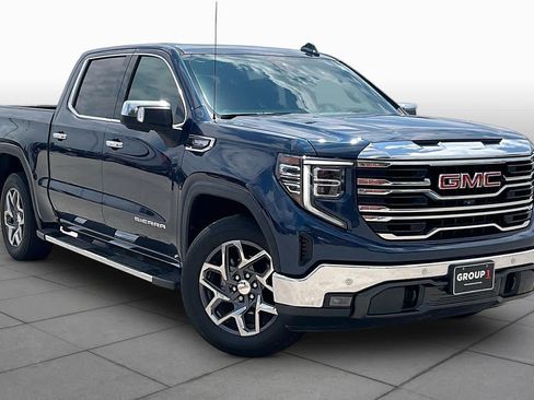 Used 2022 GMC Sierra 1500 SLT RWD image 3