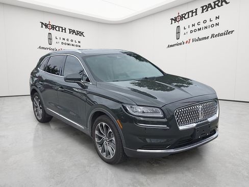 Used 2023 Lincoln Nautilus Reserve w/ Luxury Package FWD image 7