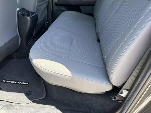 Used 2022 Toyota Tacoma SR5 w/ Technology Package RWD image 19