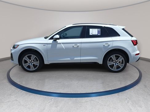 Certified 2025 Audi Q5 2.0T Premium w/ Convenience Plus Package AWD/4WD image 8