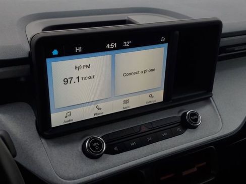 Certified 2024 Ford Maverick XLT w/ XLT Luxury Package image 17