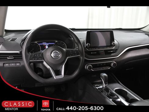 Used 2022 Nissan Altima 2.5 SV image 6