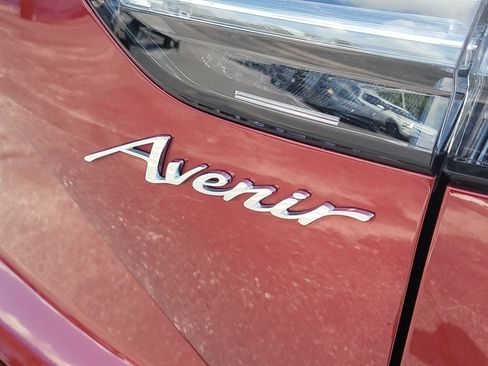 Used 2023 Buick Envision Avenir AWD/4WD image 6