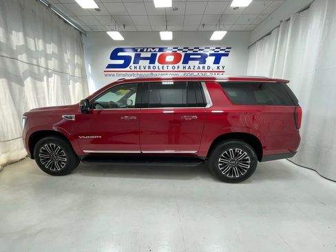 New 2026 GMC Yukon XL Elevation w/ Elevation Premium Package AWD/4WD image 9