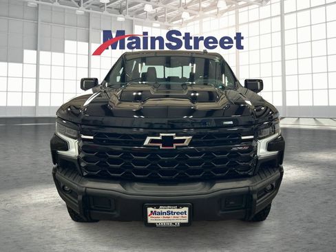 Used 2023 Chevrolet Silverado 1500 ZR2 w/ ZR2 Bison Edition AWD/4WD image 8