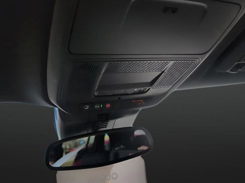 Used 2025 Buick Enclave Sport Touring image 19