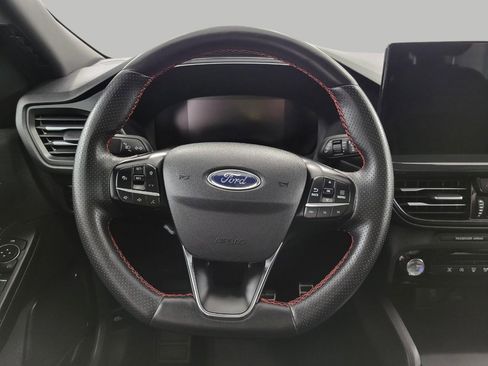Used 2023 Ford Escape ST-Line w/ Tech Pack #1 AWD/4WD image 5