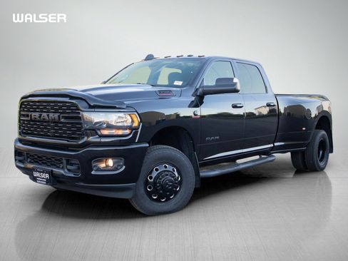 Used 2022 RAM 3500 Big Horn w/ Night Edition AWD/4WD image 1