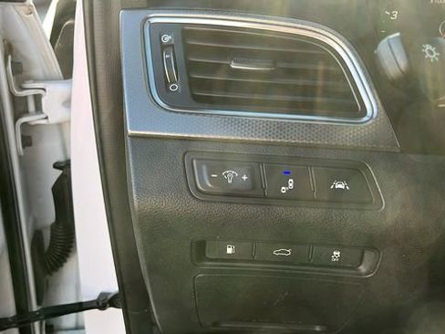 Used 2017 Hyundai Sonata Limited 2.0T FWD image 8