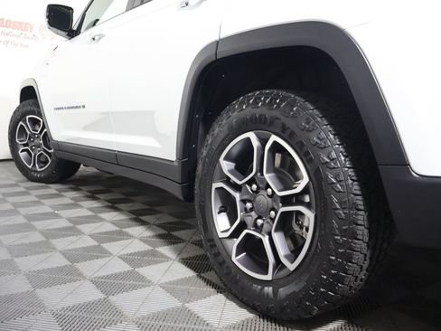 Used 2023 Jeep Grand Cherokee Trailhawk w/ Advanced Protech Group II AWD/4WD image 13