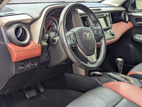 Used 2015 Toyota RAV4 Limited w/ Technology Package image 9