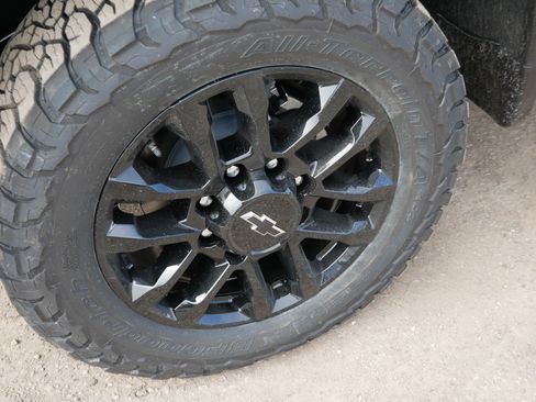 New 2026 Chevrolet Silverado 2500 LT image 9