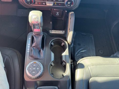 Used 2025 Ford Bronco Badlands AWD/4WD image 20