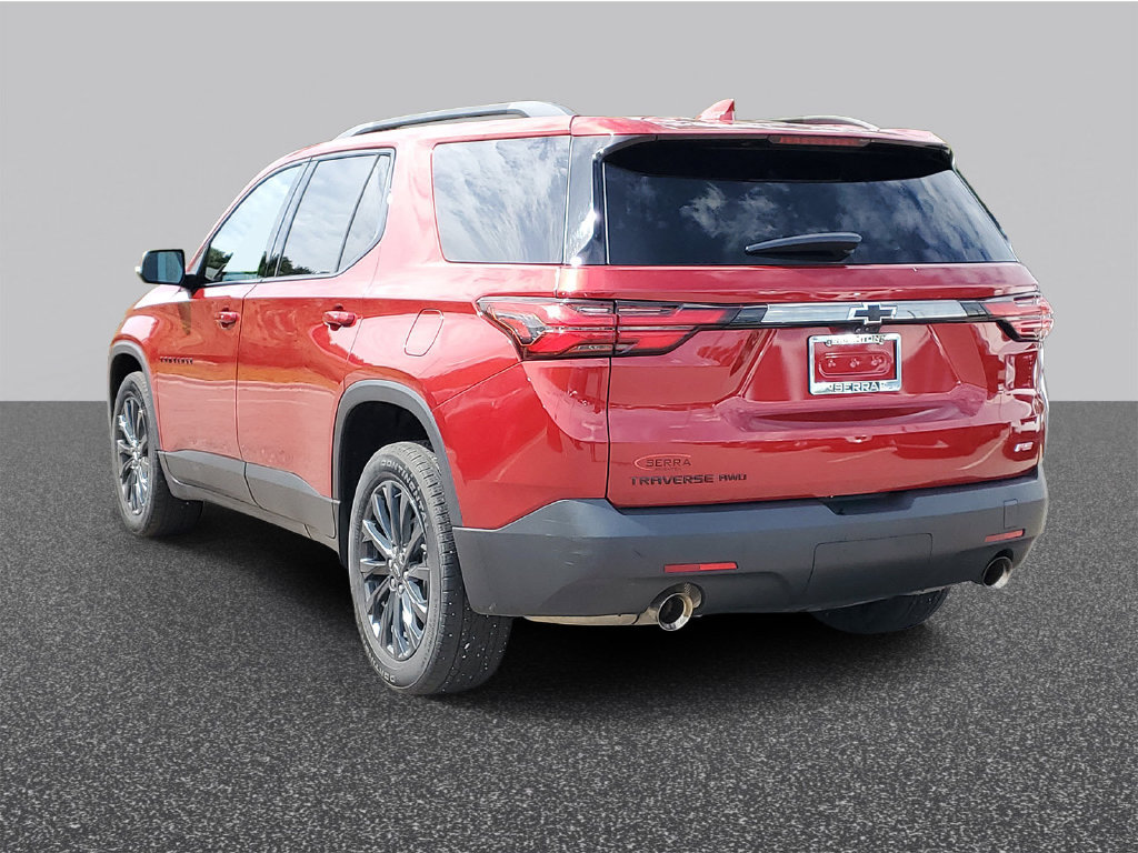 Used 2023 Chevrolet Traverse RS w/ LPO, Floor Liner Package AWD/4WD image 2