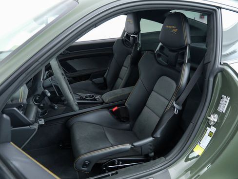 Used 2025 Porsche 911 GT3 RS image 25