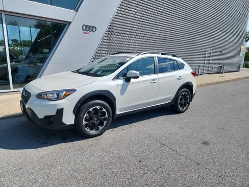 Used 2021 Subaru Crosstrek 2.0i Premium w/ Moonroof Package AWD/4WD image 1