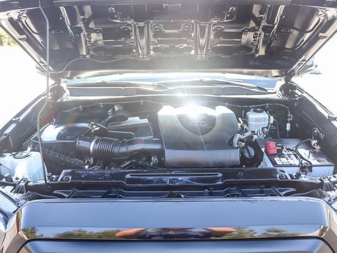 Certified 2020 Toyota Tacoma TRD Pro AWD/4WD image 33