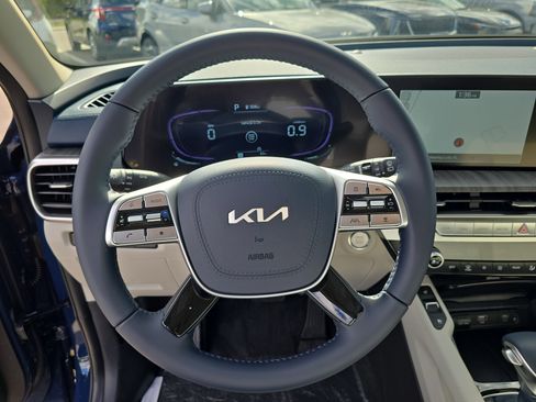 New 2025 Kia Telluride EX w/ EX Captain's Chair Package image 30