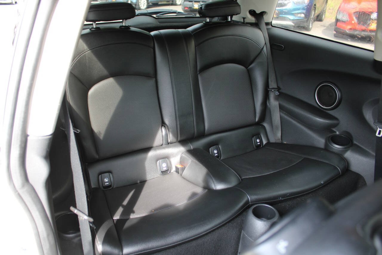 Used 2015 MINI Cooper S FWD image 25