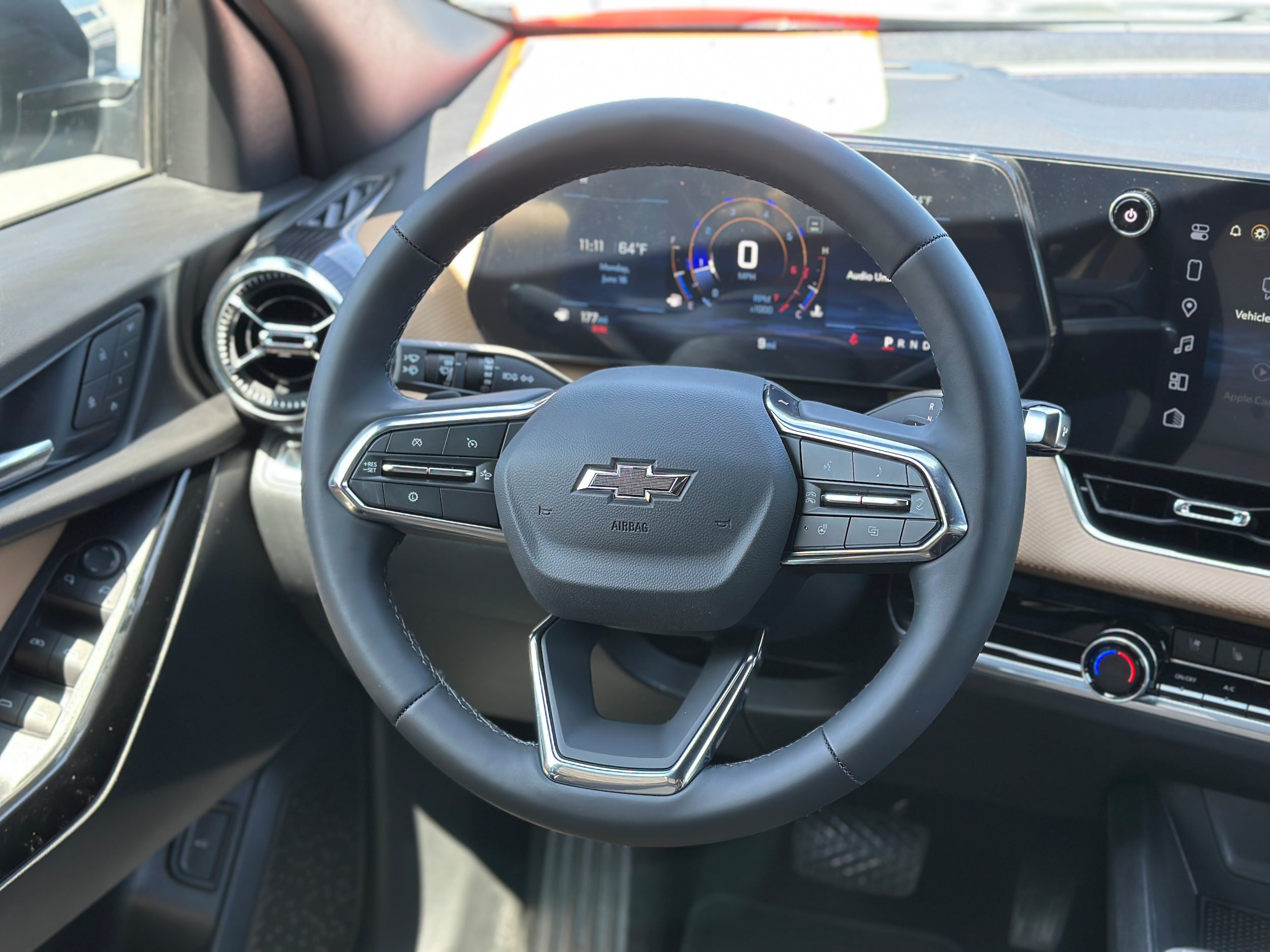 Used 2026 Chevrolet Equinox ACTIV w/ Convenience Package III FWD image 11