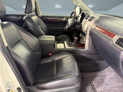 Used 2016 Lexus GX 460 Luxury AWD/4WD image 24