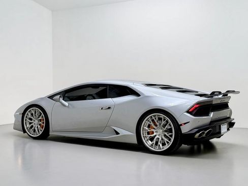 Used 2017 Lamborghini Huracan LP 580-2 RWD image 21