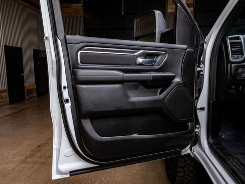 Used 2025 RAM 1500 Big Horn AWD/4WD image 34