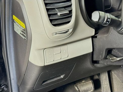 Used 2015 Kia Soul + FWD image 10