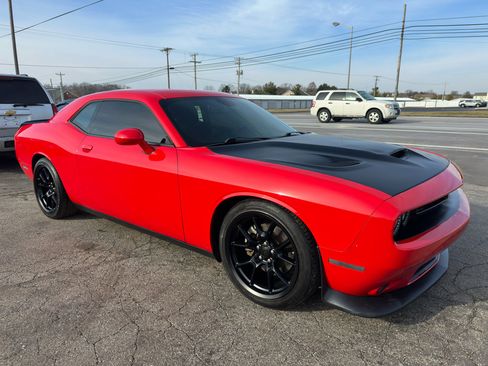 Used 2022 Dodge Challenger GT image 21