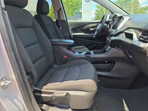 Used 2022 GMC Terrain SLE w/ Driver Convenience Package FWD image 15