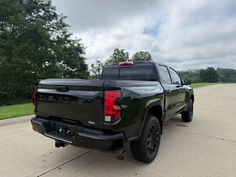 Used 2026 Chevrolet Colorado W/T w/ WT Custom Package RWD image 3