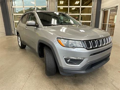 Used 2020 Jeep Compass Latitude image 7