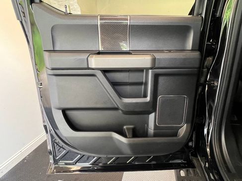 Used 2019 Ford F150 Raptor w/ Equipment Group 802A Luxury image 9