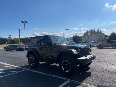Used 2022 Jeep Wrangler Rubicon AWD/4WD image 8