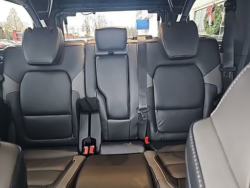 New 2025 Ford Bronco Outer Banks AWD/4WD image 10