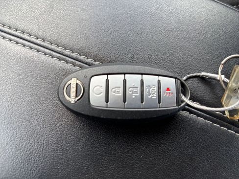 Used 2025 Nissan Altima 2.5 SV FWD image 25
